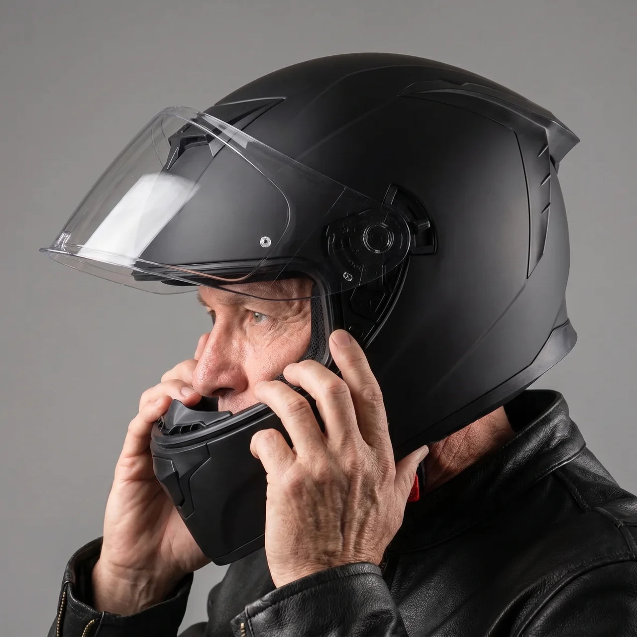 EKON Racing Full-Face Helmet with Dual Visors