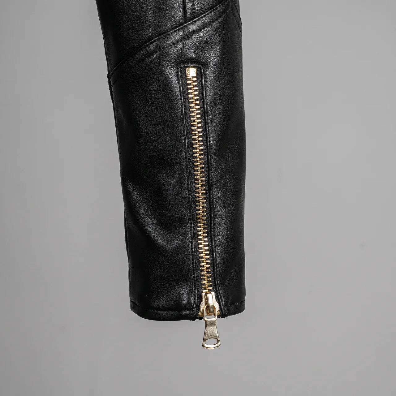 EKON Lioncrest Cropped Moto Jacket