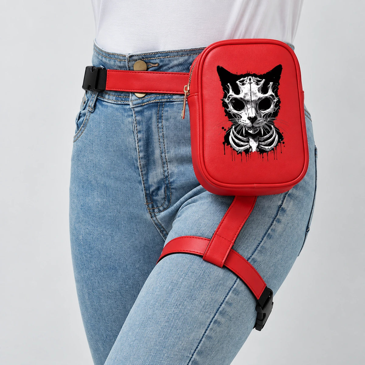 EKON Skull Cat Adjustable Riding Leg Bag Red